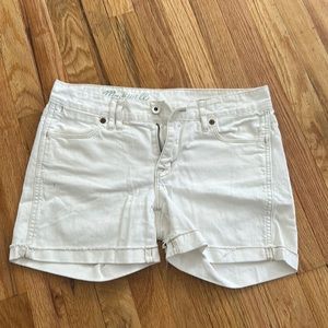 Madewell white jean short size 25
